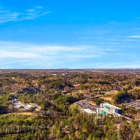 Pinecrest Townhomes-1King 2Bunk Unit- Updated Pigeon Forge Exterior photo